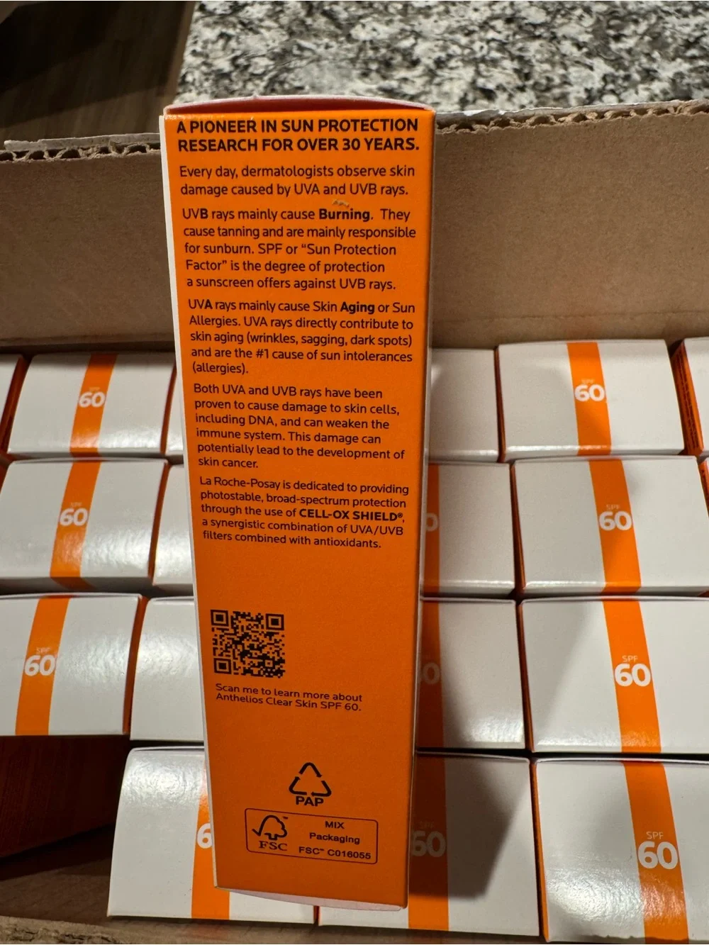 ANTHELIOS CLEAR SKIN OIL FREE SUNSCREEN SPF 60